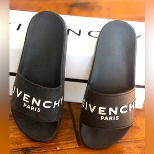 Givenchy Women’s slides
